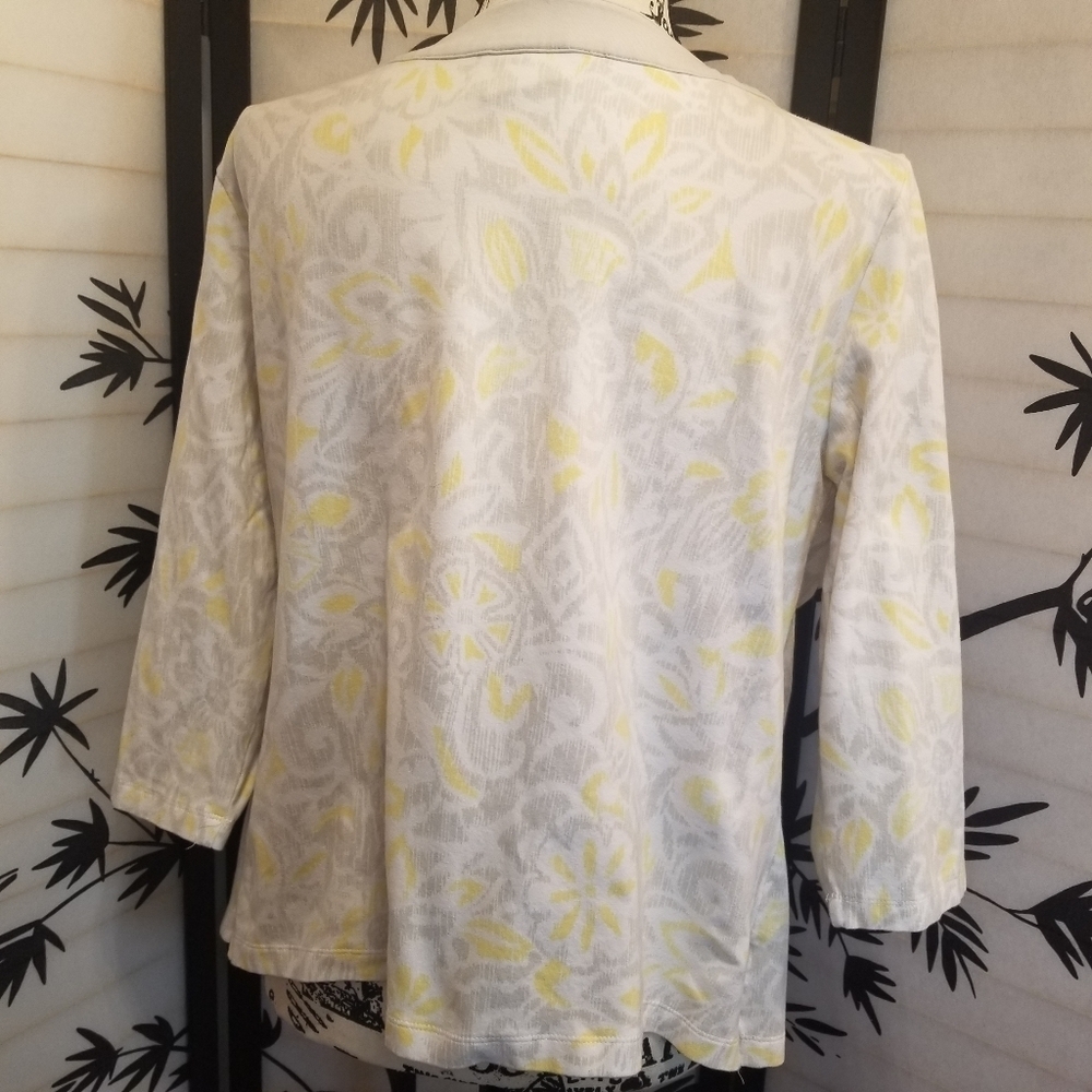 Ruby Rd Embellished Scalloped Neck Top XL 3/4 Sleeve Yellow Gray Floral Blouse - Picture 5 of 10